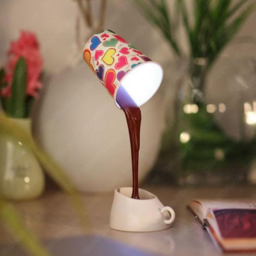 Lampe LED faux gobelet café